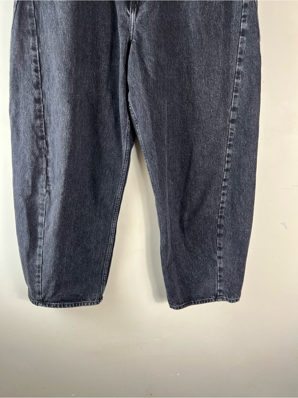 Abercrombie & Fitch Curve Love Mid Rise Barrel Jean Washed Black Size 32 Long - Picture 6 of 11